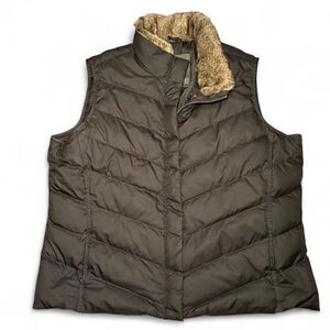 Eddie Bauer Women’s XXL Down Puffer Vest Black Faux Fur Collar Quilted Winter